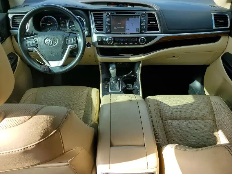2017 TOYOTA HIGHLANDER LIMITED  