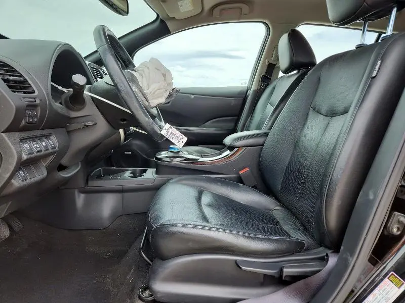 2013 NISSAN LEAF S  