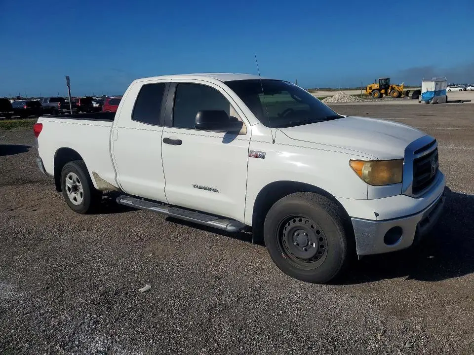 2013 TOYOTA TUNDRA DOUBLE CAB SR5  