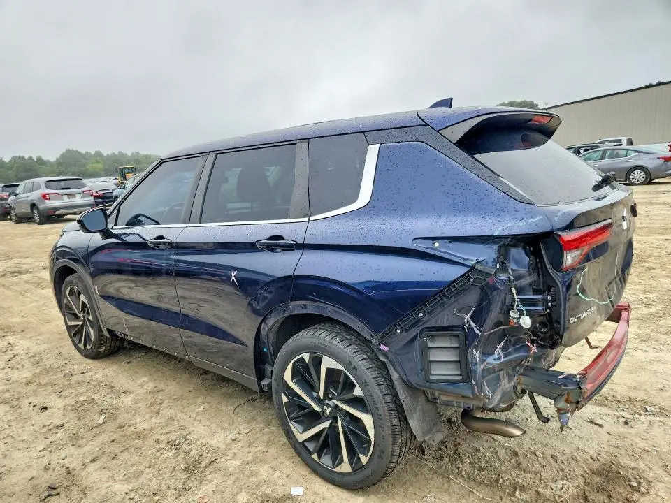 2022 MITSUBISHI OUTLANDER SE  