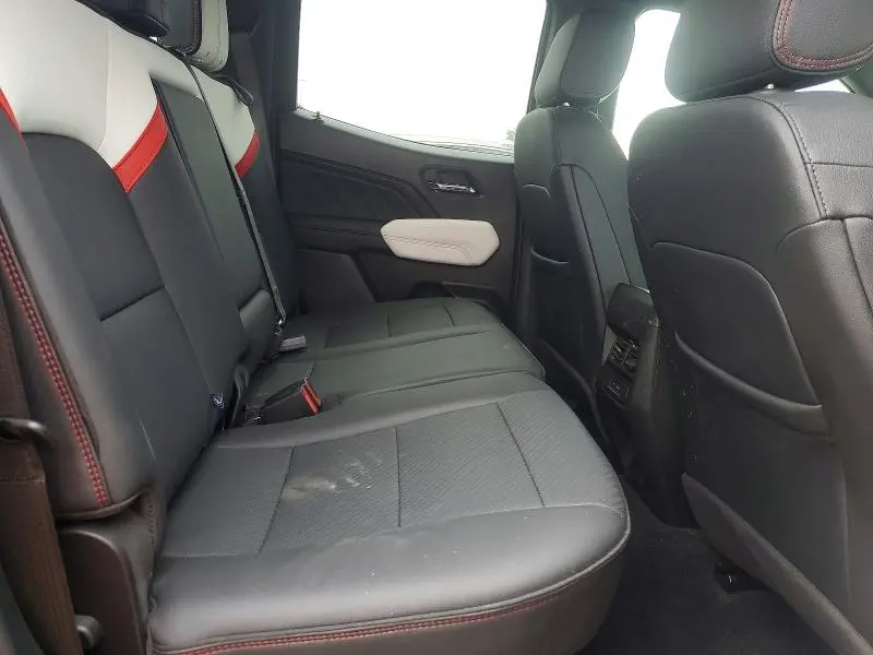 2024 GMC CANYON AT4X  