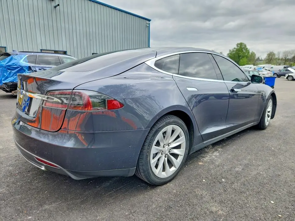 2016 TESLA MODEL S   