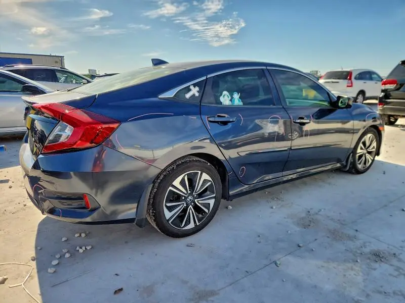 2017 HONDA CIVIC EX  