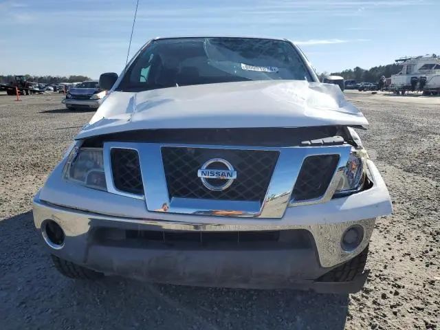 2010 NISSAN FRONTIER CREW CAB SE  