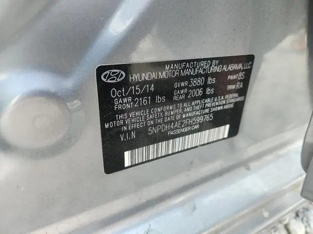 2015 HYUNDAI ELANTRA SE  
