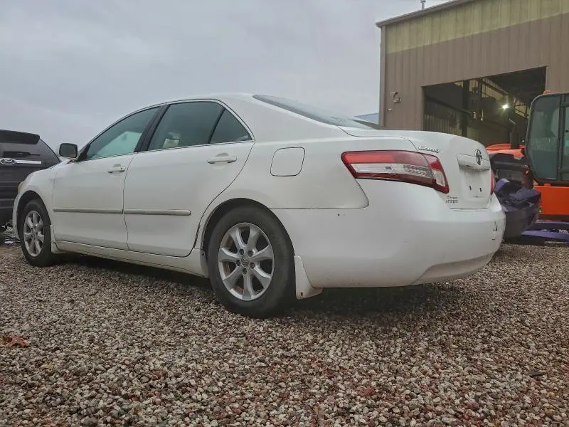 2011 TOYOTA CAMRY BASE  