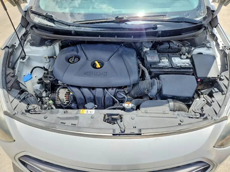 2017 HYUNDAI ELANTRA GT BASE  