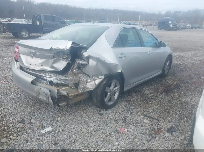 2013 TOYOTA CAMRY SE