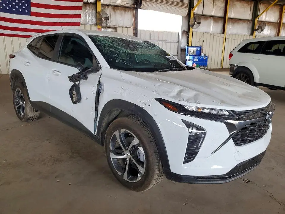 2024 CHEVROLET TRAX 1RS  