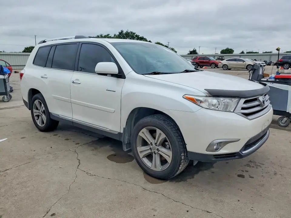 2013 TOYOTA HIGHLANDER LIMITED  