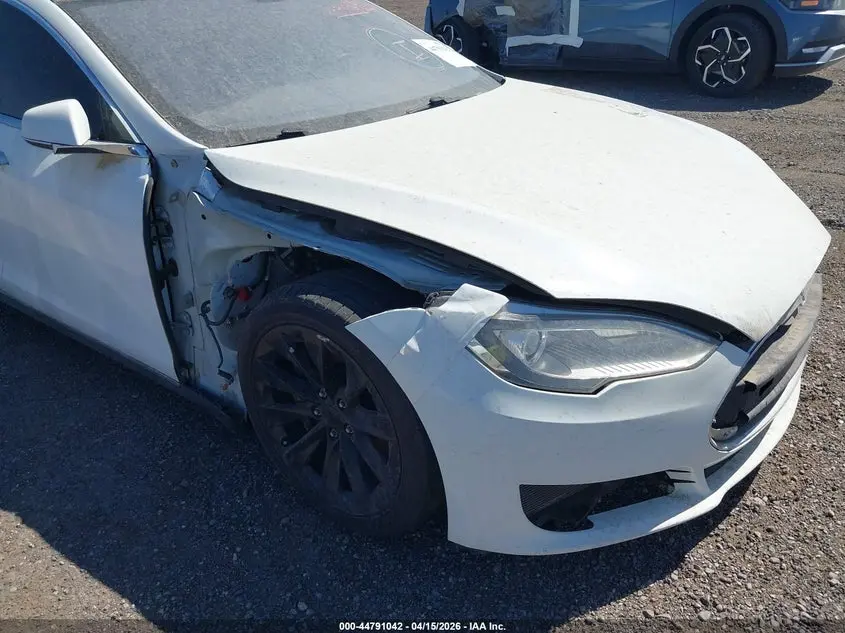 2013 TESLA MODEL S PERFORMANCE