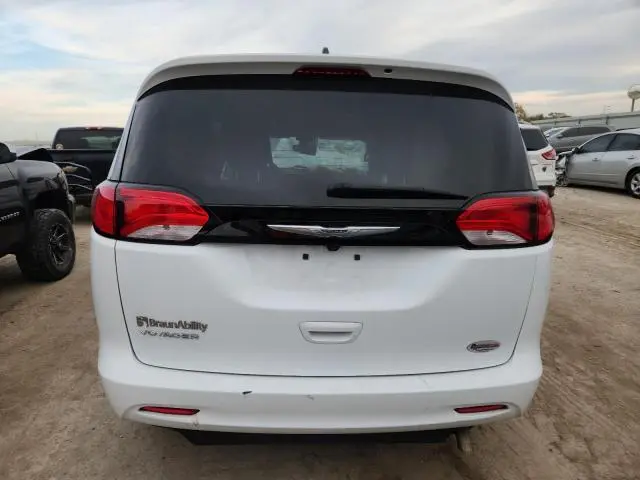 2023 CHRYSLER VOYAGER   