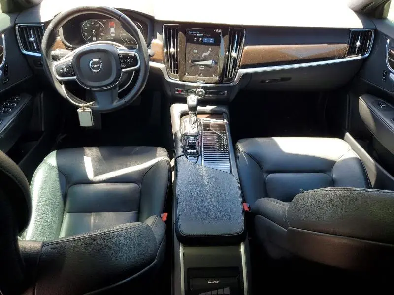 2019 VOLVO S90   