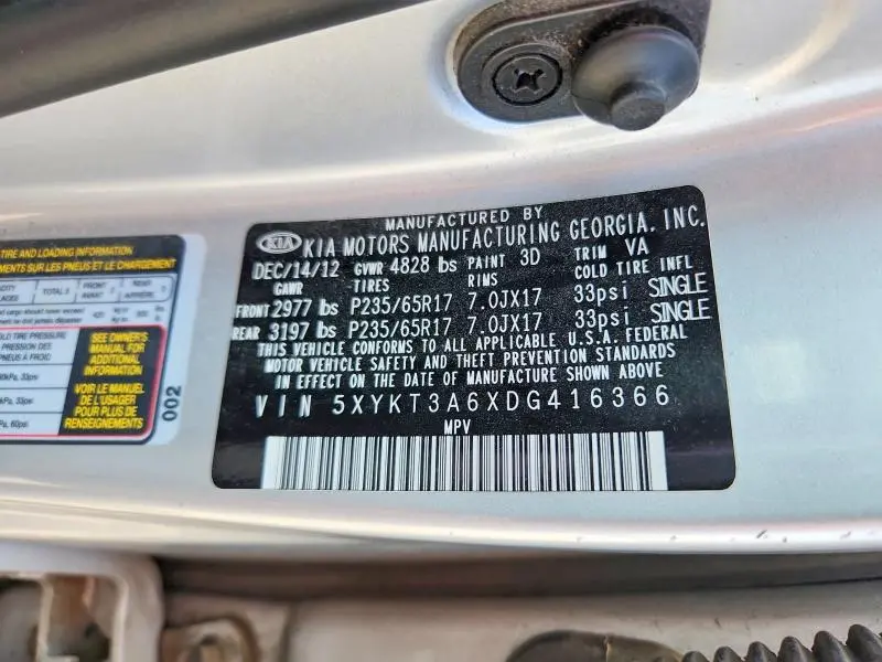 2013 KIA SORENTO LX  
