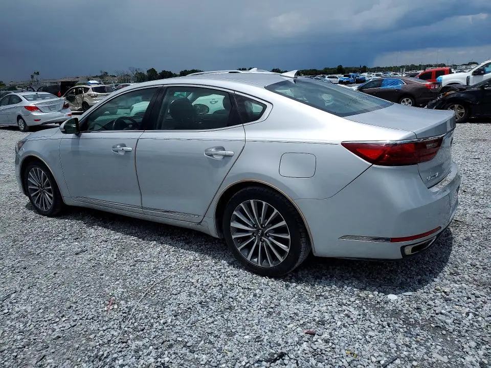 2017 KIA CADENZA PREMIUM  
