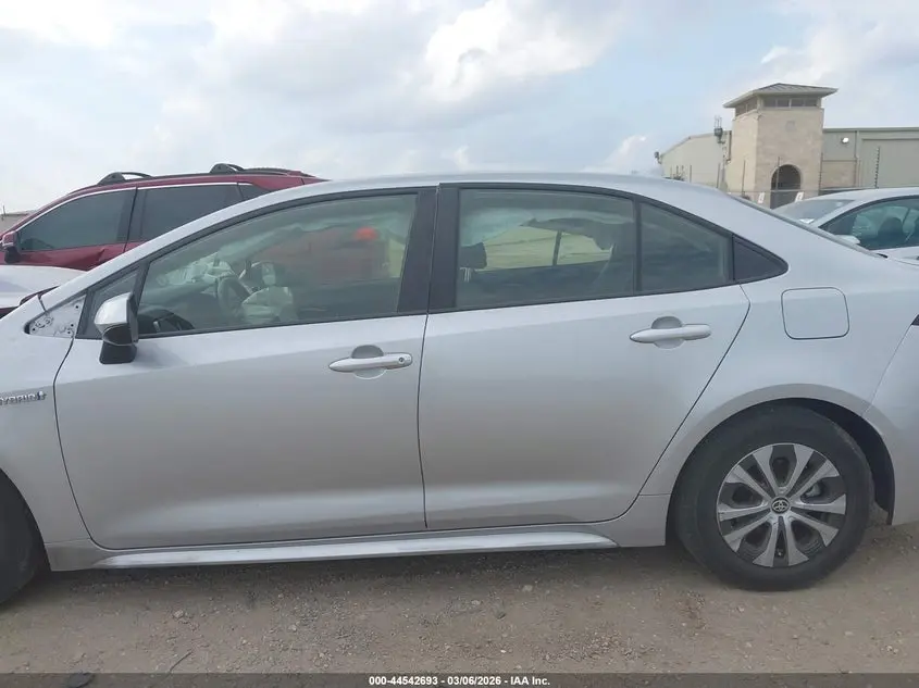 2021 TOYOTA COROLLA HYBRID LE