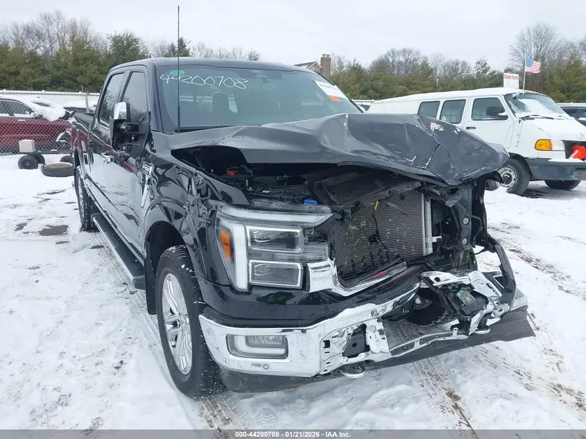2024 FORD F-150 LARIAT