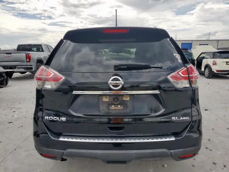 2015 NISSAN ROGUE S  