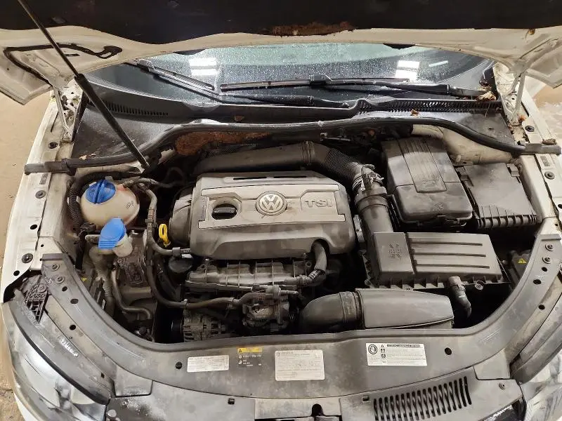 2014 VOLKSWAGEN EOS LUX  