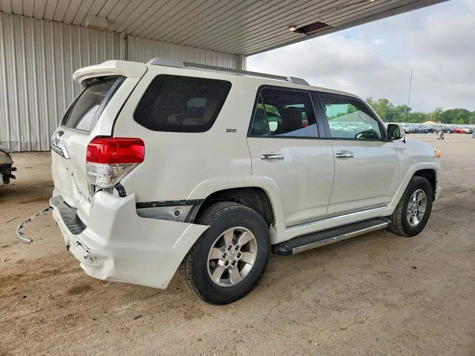 2013 TOYOTA 4RUNNER SR5  