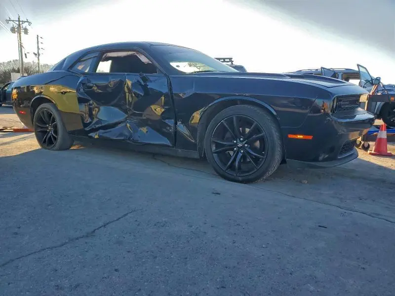 2018 DODGE CHALLENGER SXT  