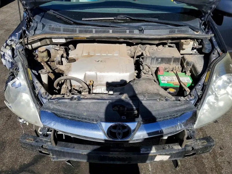 2010 TOYOTA SIENNA XLE LIMITED  