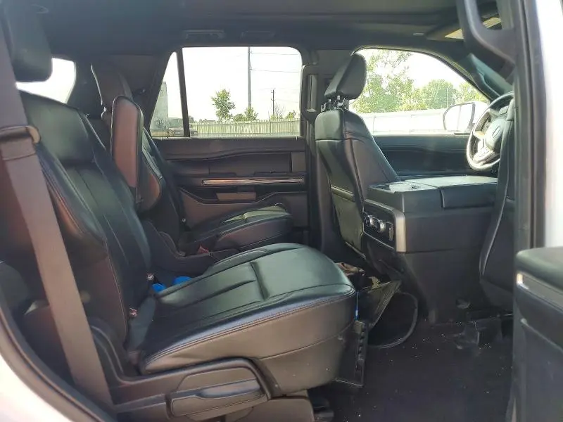 2021 FORD EXPEDITION XLT  
