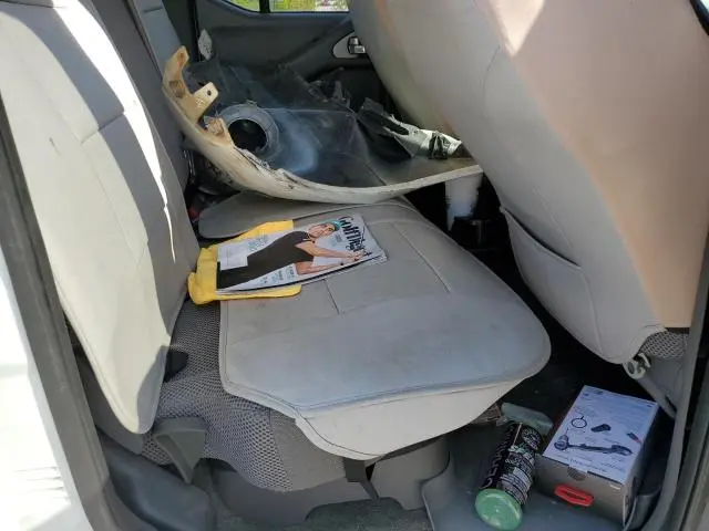 2016 NISSAN FRONTIER S  