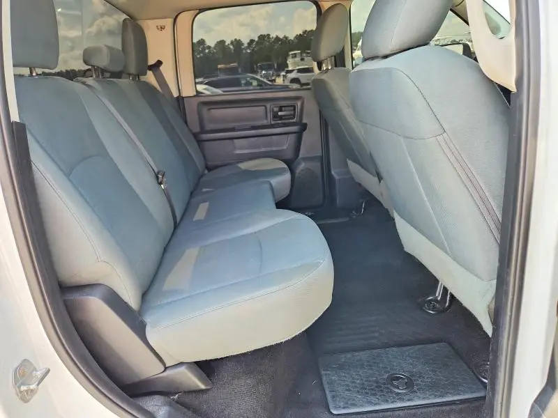 2016 RAM 1500 ST  
