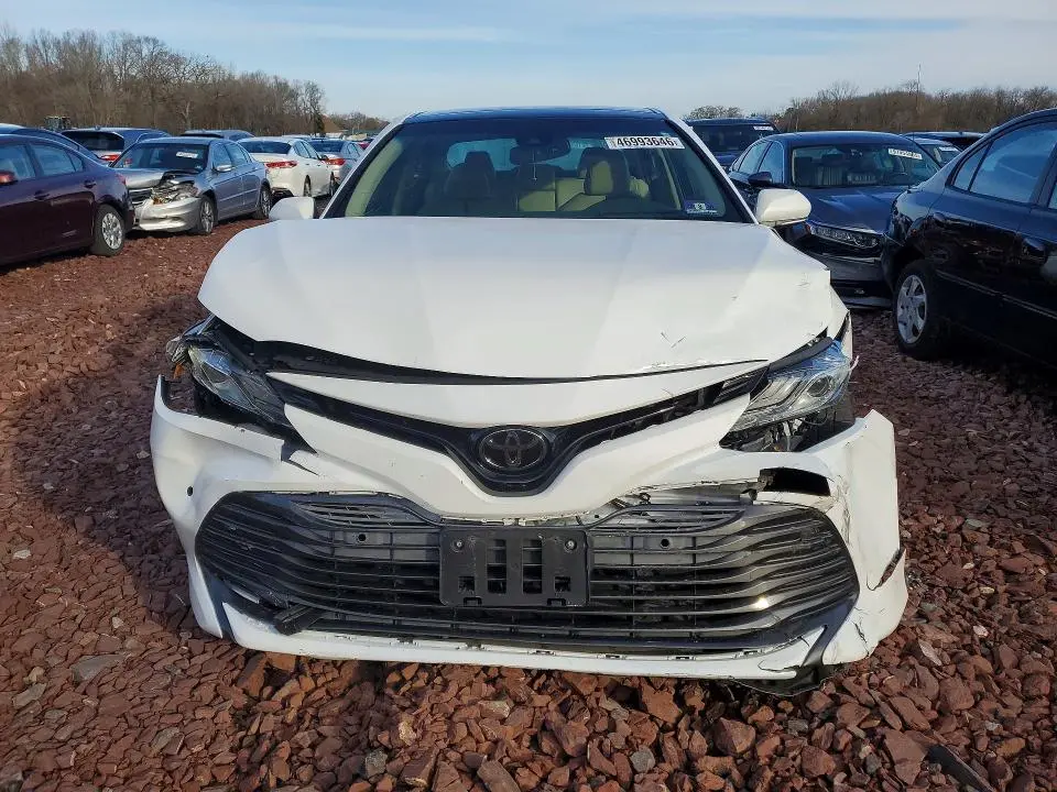 2018 TOYOTA CAMRY XLE  