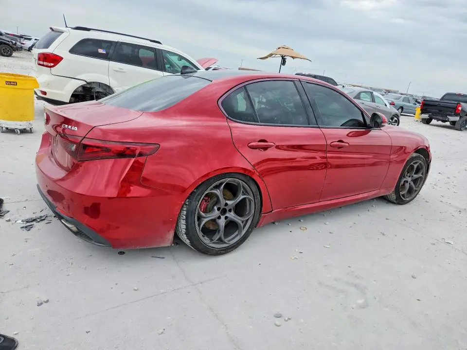 2017 ALFA ROMEO GIULIA TI  