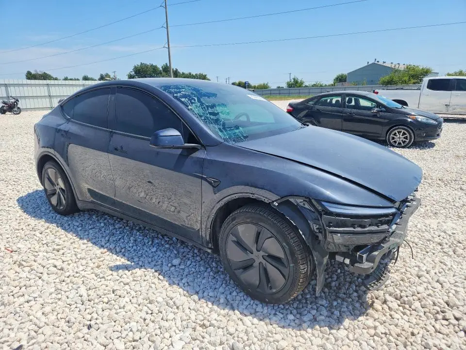 2026 TESLA MODEL Y   