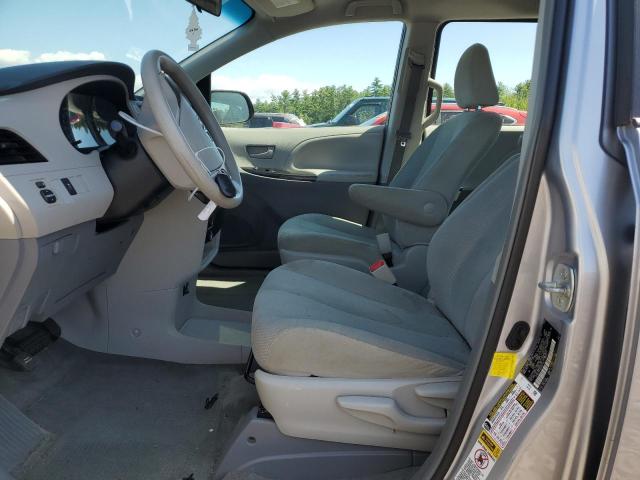 2012 TOYOTA SIENNA 