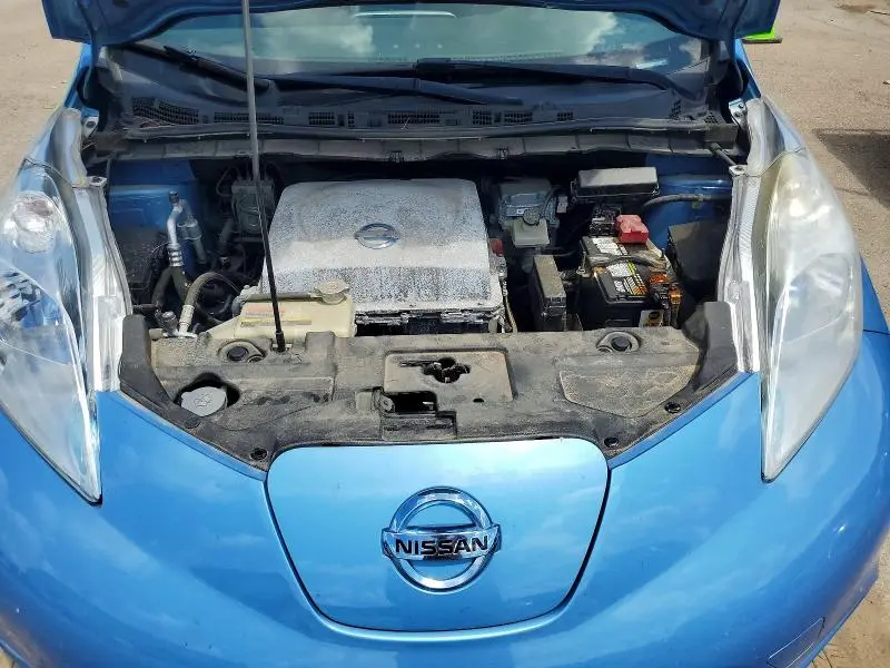 2013 NISSAN LEAF S  