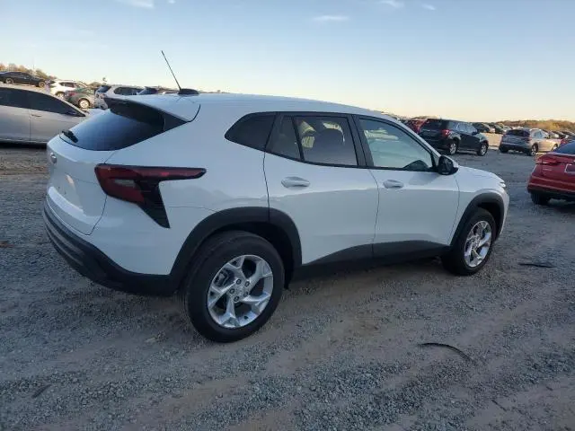 2025 CHEVROLET TRAX LS  