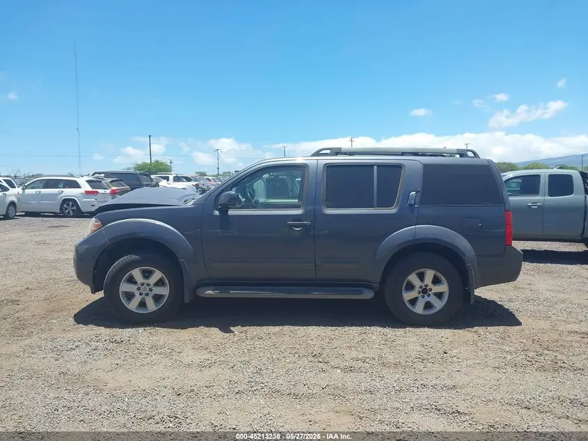2012 NISSAN PATHFINDER SV