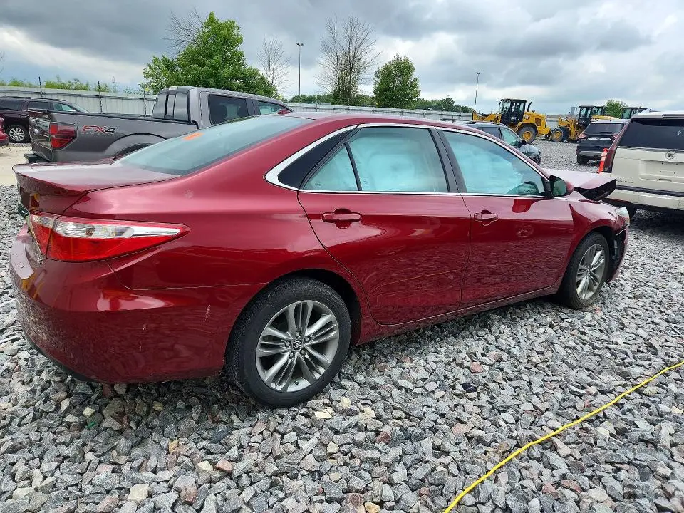 2017 TOYOTA CAMRY SE  