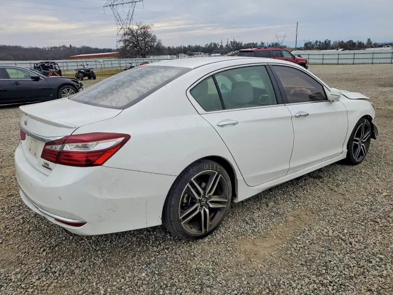 2017 HONDA ACCORD TOURING  