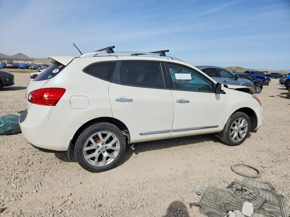 2013 NISSAN ROGUE S  