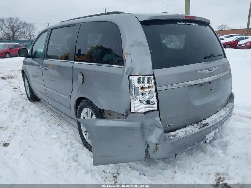 2013 CHRYSLER TOWN & COUNTRY TOURING