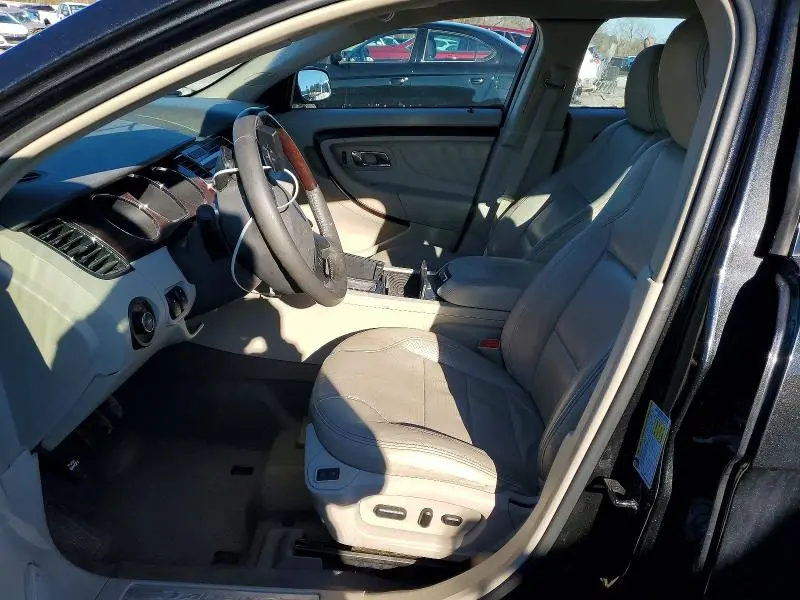 2010 FORD TAURUS LIMITED  