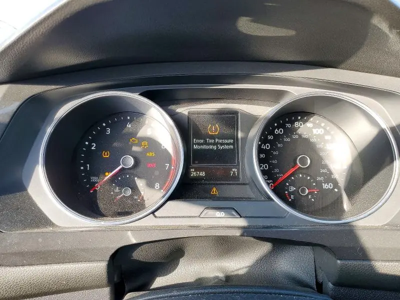 2018 VOLKSWAGEN TIGUAN S  