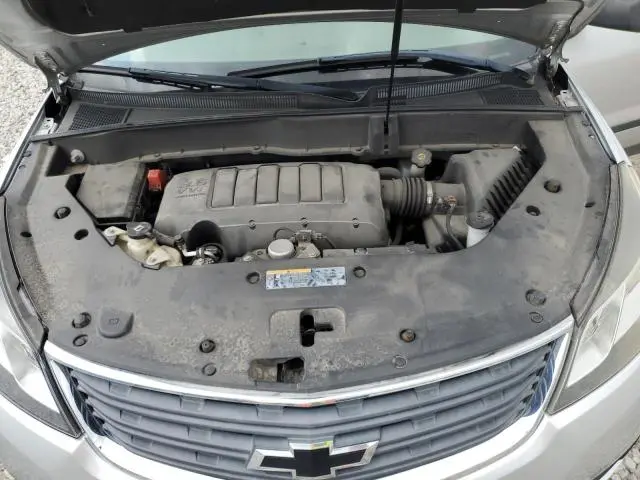2016 CHEVROLET TRAVERSE LS  