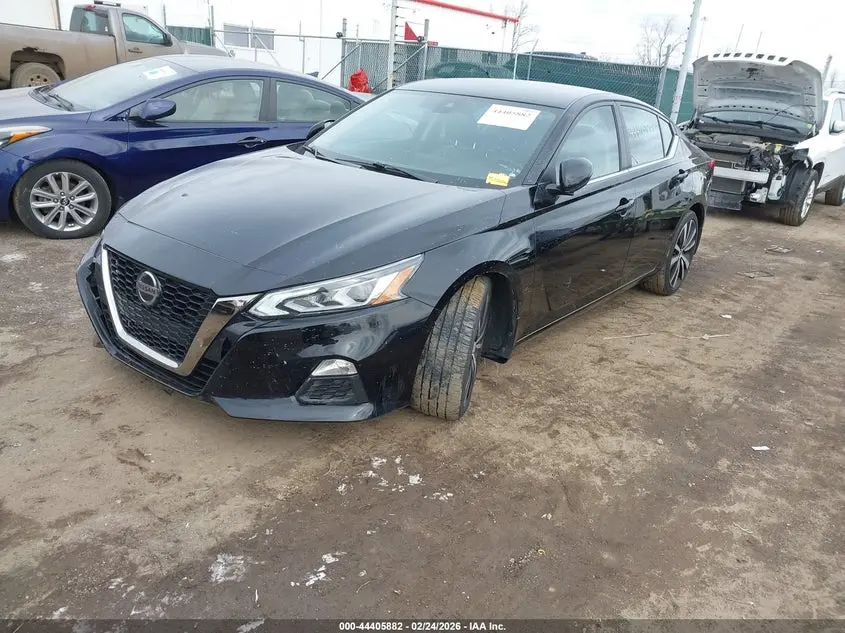 2022 NISSAN ALTIMA SR FWD