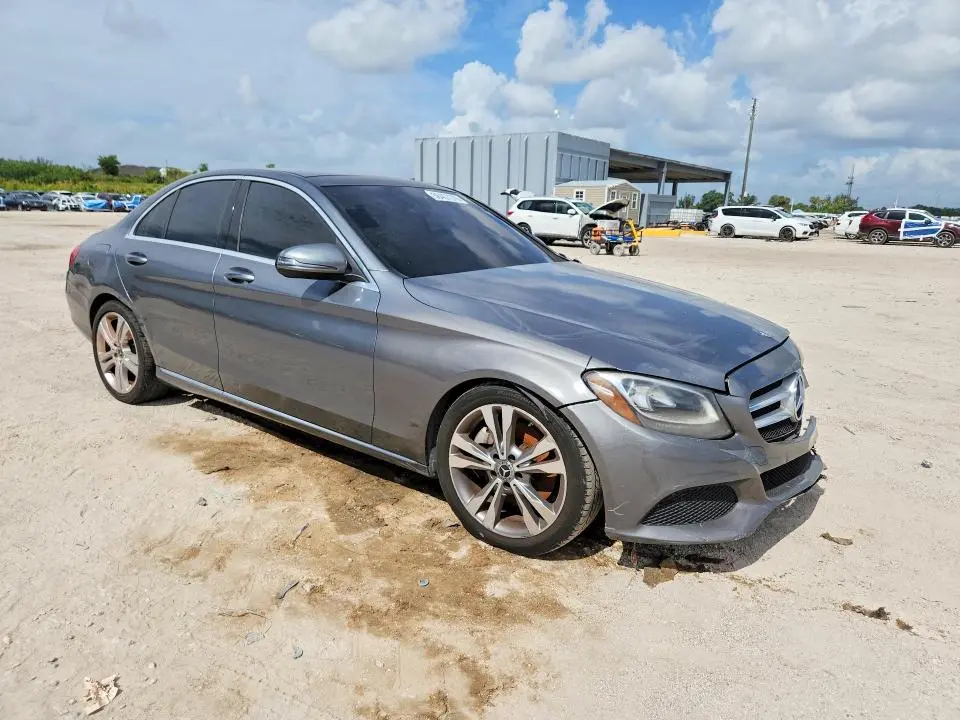 2018 MERCEDES-BENZ C 300  