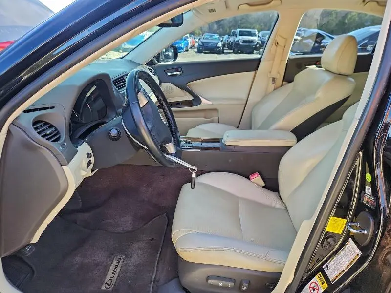 2011 LEXUS IS 250  
