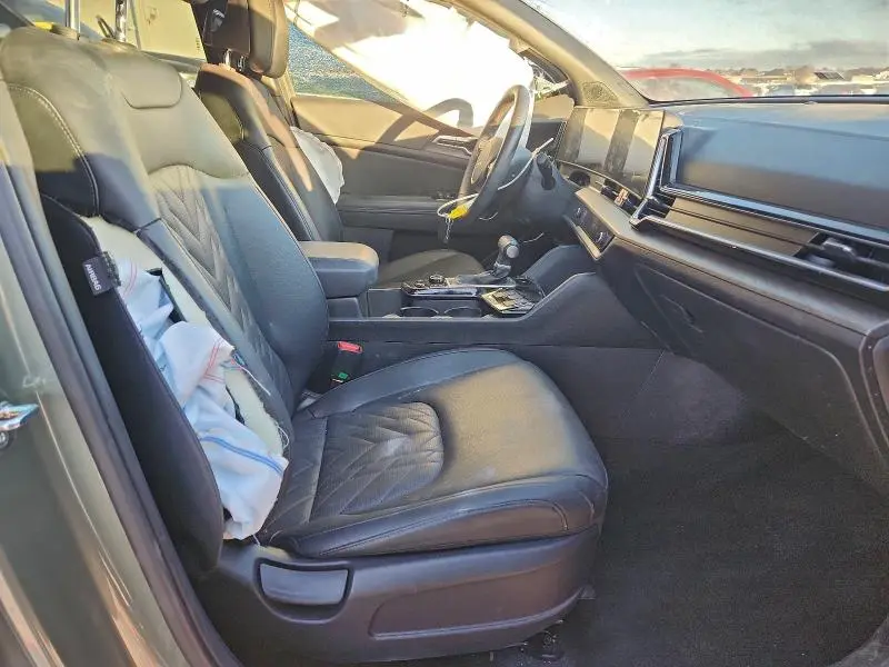 2025 KIA SPORTAGE X-LINE  