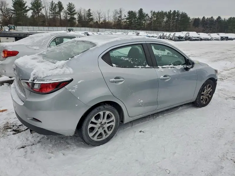 2017 TOYOTA YARIS IA   