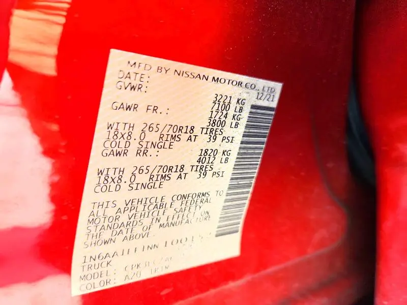 2022 NISSAN TITAN SV  