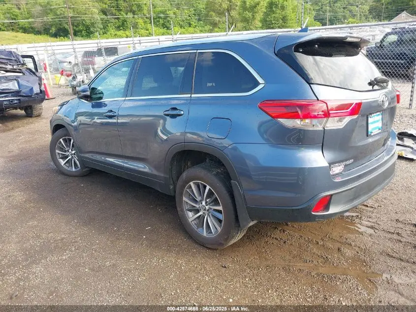 2019 TOYOTA HIGHLANDER XLE
